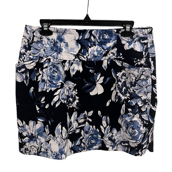 S.C. & Co. Dresses & Skirts - S.C. & Co. Floral Blue and White Women's Skort. NWOT